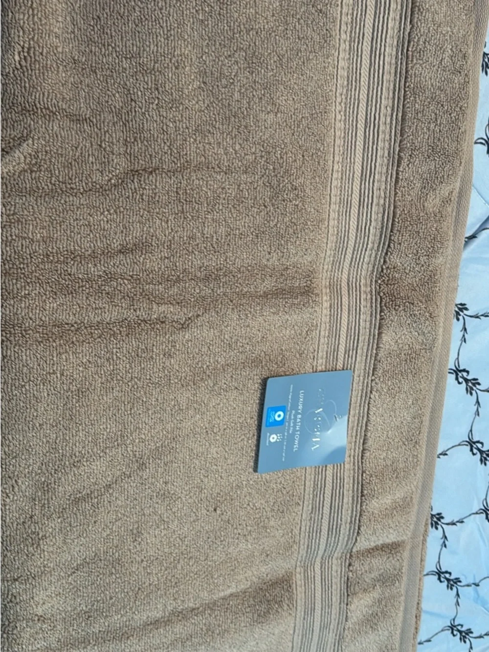 Charisma Cream Plush Bath Towel